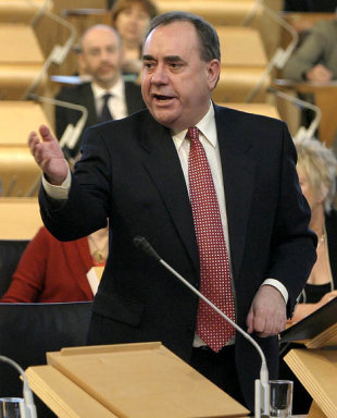 Alex Salmond (SNP), primeiro ministro de Escocia