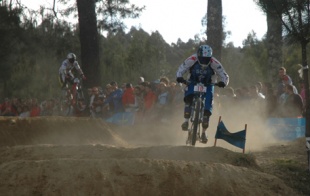 Participando na Copa do Mundo de FourCross, o ano pasado en Vigo